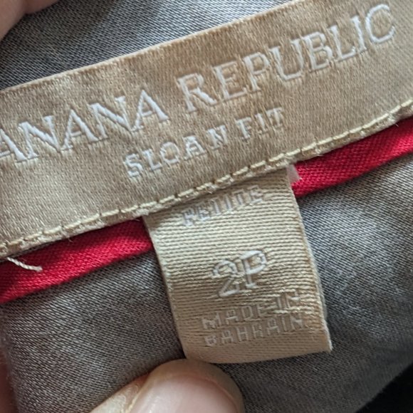 Navy Banana Republic Sloan fit ankle cropped trousers, size 2P - Picture 2 of 2